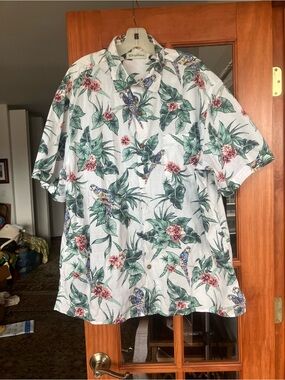 Caribbean Parrot Floral Hawaiian Shirt - White with Green & Pink XL🌺